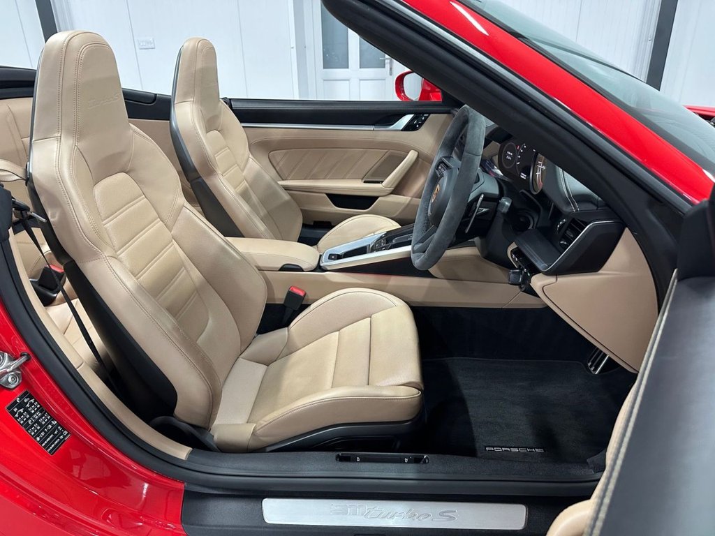 Used Porsche 911 2020 for sale - 76631911: Photo 18