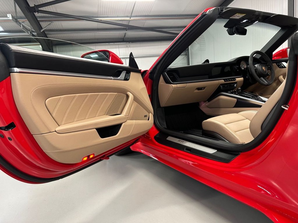 Used Porsche 911 2020 for sale - 76631911: Photo 27