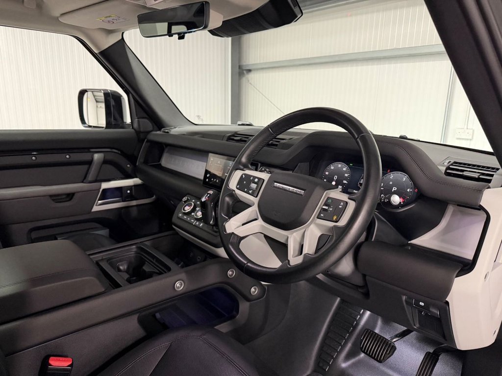 Used Land Rover Defender 2024 for sale - 77765335: Photo 11