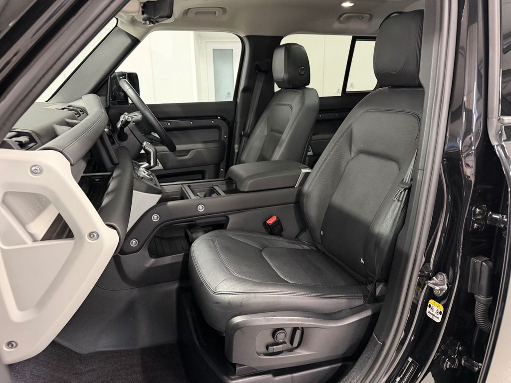 Used Land Rover Defender 2024 for sale - 77765335: Photo 16
