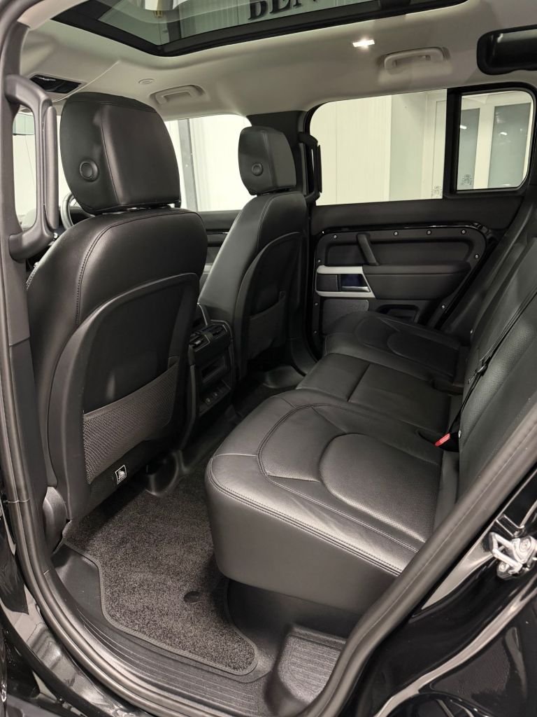 Used Land Rover Defender 2024 for sale - 77765335: Photo 17