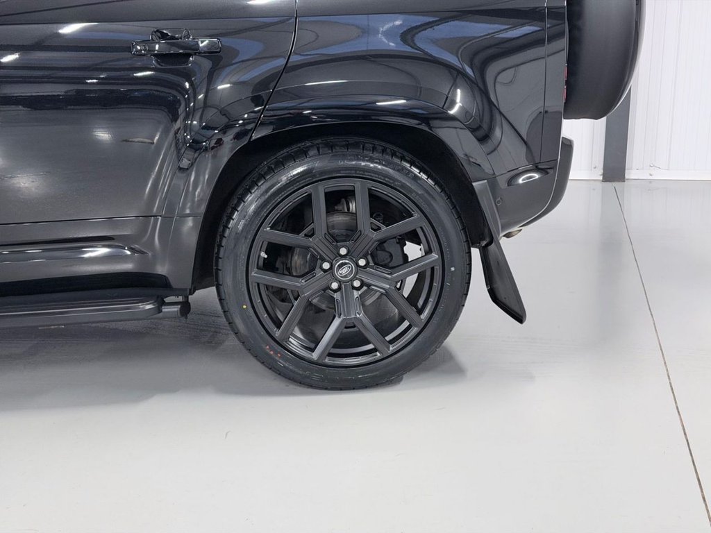 Used Land Rover Defender 2024 for sale - 77765335: Photo 33