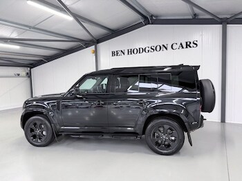 Used Land Rover Defender 2025 for sale - 78357953: Photo