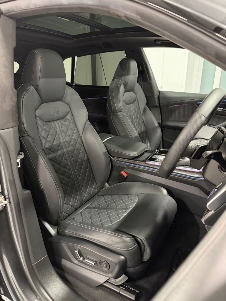 Used Audi Q8 2020 for sale - 77666678: Photo 11