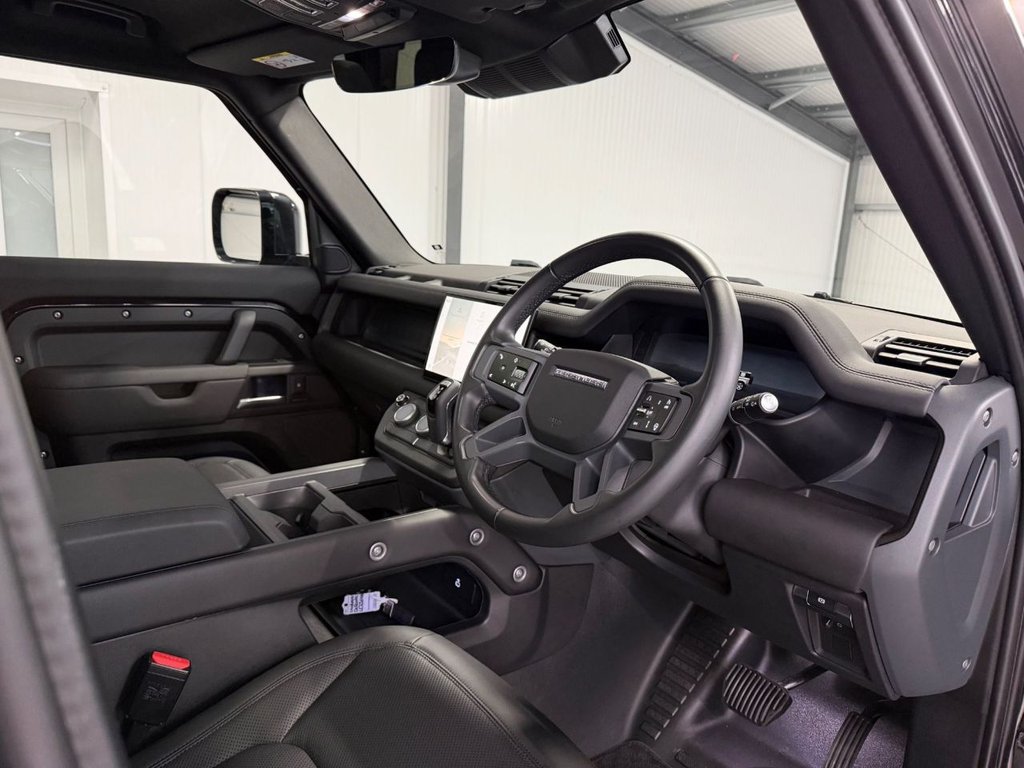 Used Land Rover Defender 2025 for sale - 77841415: Photo 10