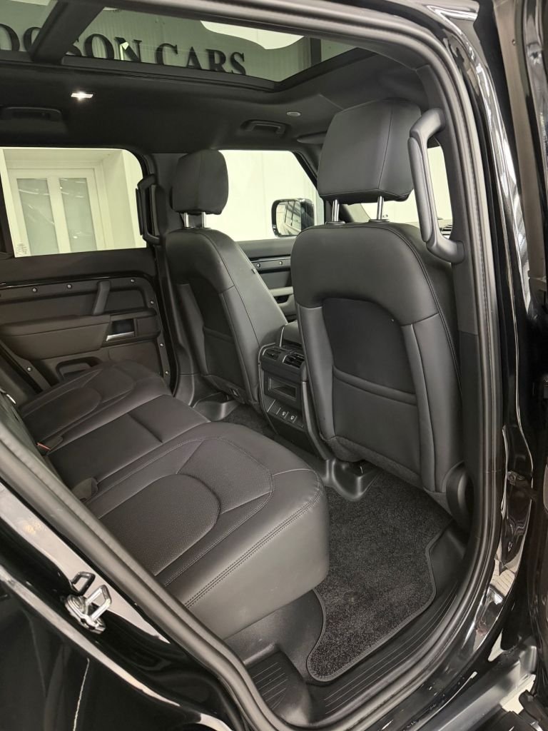 Used Land Rover Defender 2025 for sale - 77841415: Photo 11