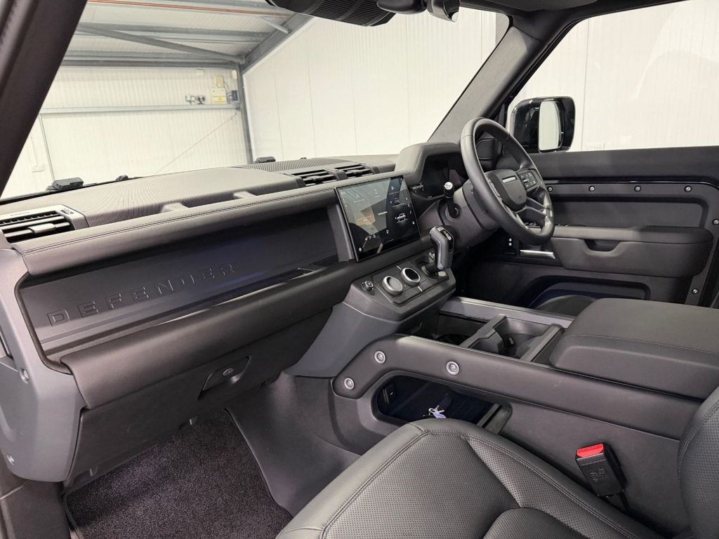 Used Land Rover Defender 2025 for sale - 77841415: Photo 12