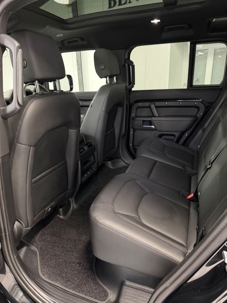 Used Land Rover Defender 2025 for sale - 77841415: Photo 15