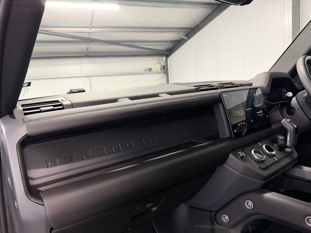 Used Land Rover Defender 2025 for sale - 77841415: Photo 16