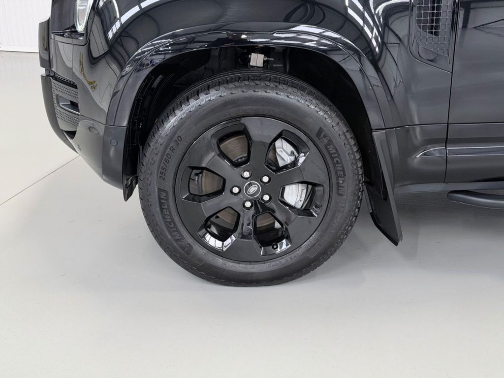 Used Land Rover Defender 2025 for sale - 77841415: Photo 30