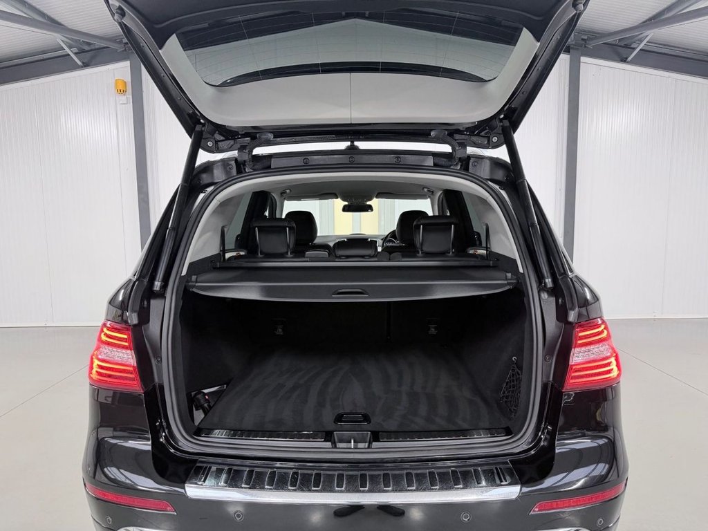 Used Mercedes-Benz M Class 2015 for sale - 76711341: Photo 29