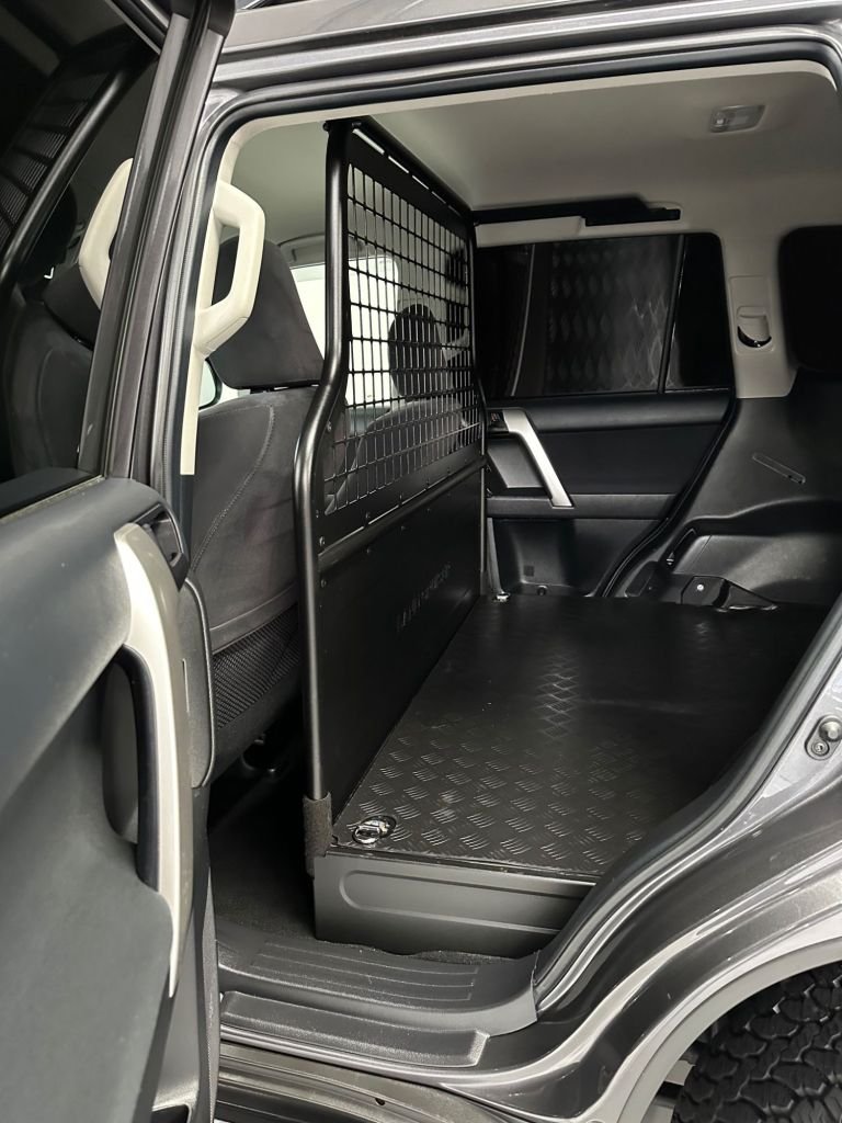 Vehicle 29
