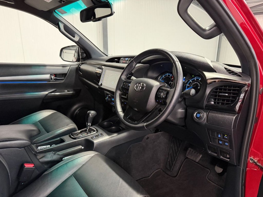 Used Toyota Hilux 2023 for sale - 77920546: Photo 11