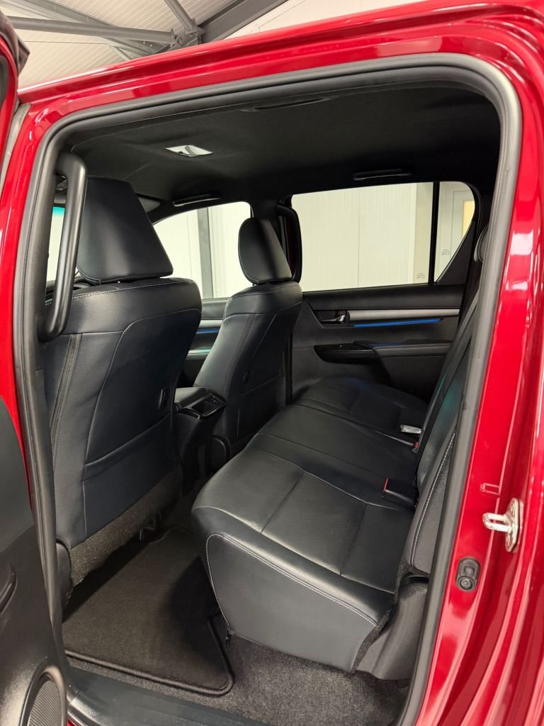 Used Toyota Hilux 2023 for sale - 77920546: Photo 15