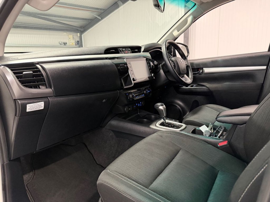 Used Toyota Hilux 2023 for sale - 77067589: Photo 13