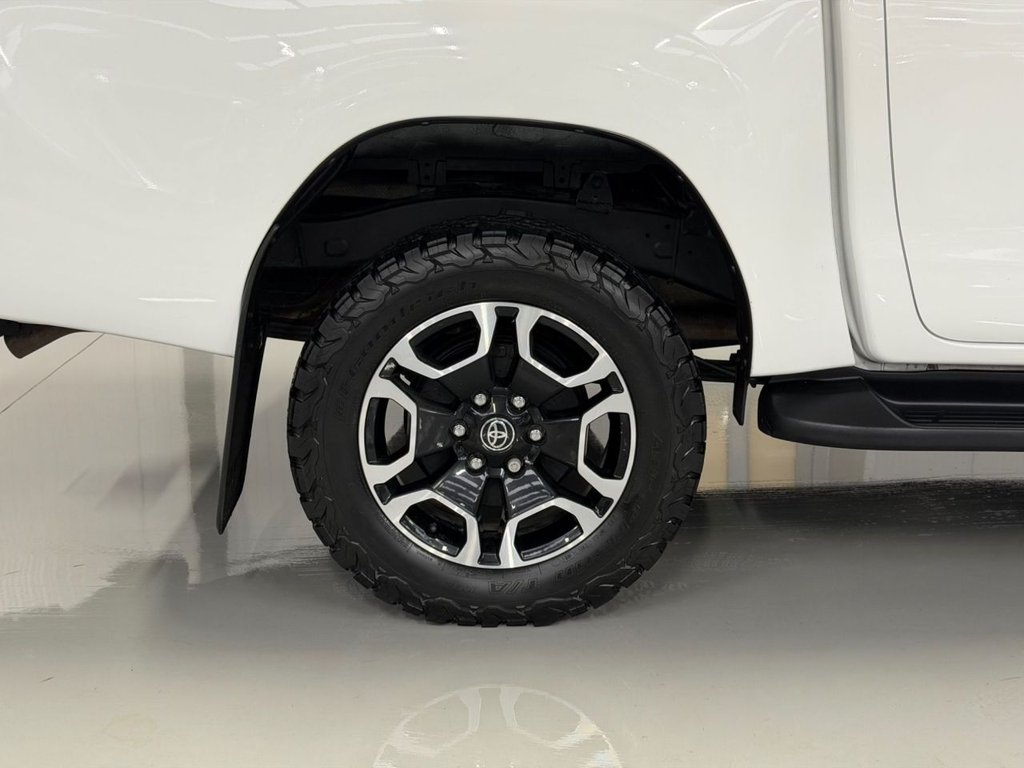 Used Toyota Hilux 2023 for sale - 77067589: Photo 29