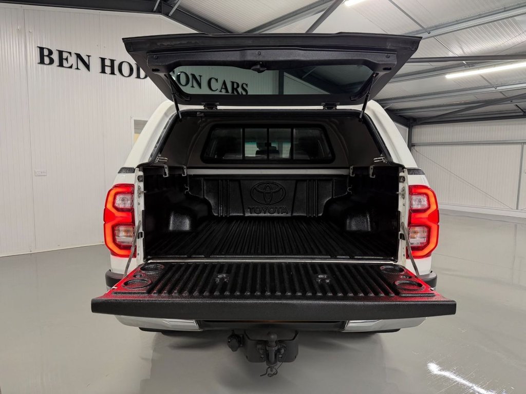 Used Toyota Hilux 2023 for sale - 77067589: Photo 31