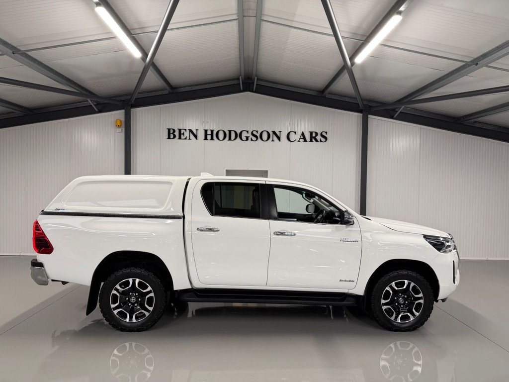 Used Toyota Hilux 2023 for sale - 77067589: Photo 5