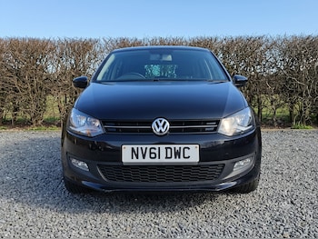 Used Volkswagen Polo 2011 for sale - 79154226: Photo