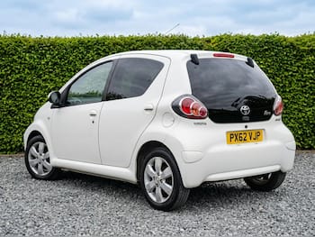 Used Toyota AYGO 2012 for sale - 79656709: Photo