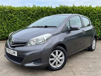 Used Toyota Yaris 2012 for sale - 79826270: Photo