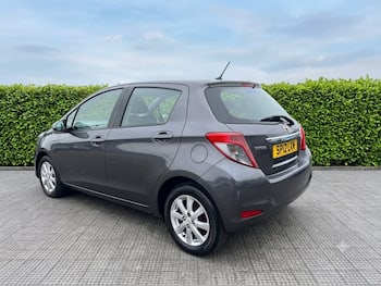 Used Toyota Yaris 2012 for sale - 79826270: Photo
