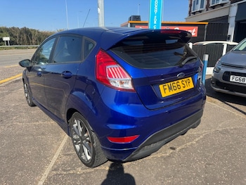 Used Ford Fiesta 2017 for sale - 79483250: Photo