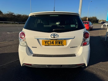 Used Toyota Verso 2014 for sale - 78623848: Photo