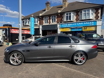 Used Jaguar XF 2017 for sale - 79487740: Photo