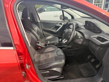 Used Peugeot 2008 2016 for sale - 79156574: Photo