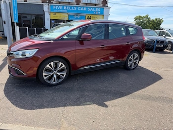 Used Renault Grand Scenic 2017 for sale - 79091316: Photo