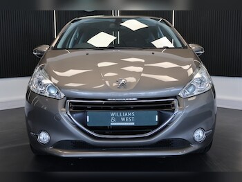 Used Peugeot 208 2015 for sale - 78531396: Photo