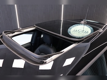 Used MINI Hatch 2023 for sale - 77595286: Photo