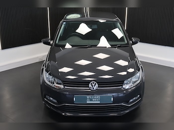 Used Volkswagen Polo 2016 for sale - 77636909: Photo