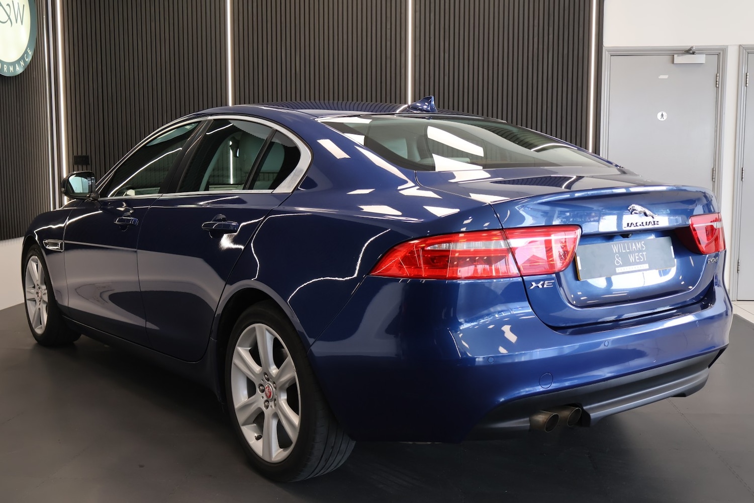 Used Jaguar XE 2015 for sale - 78219619: Photo 12