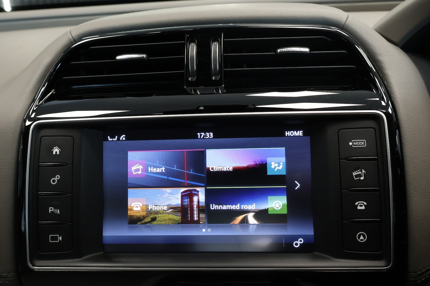 Used Jaguar XE 2015 for sale - 78219619: Photo 20