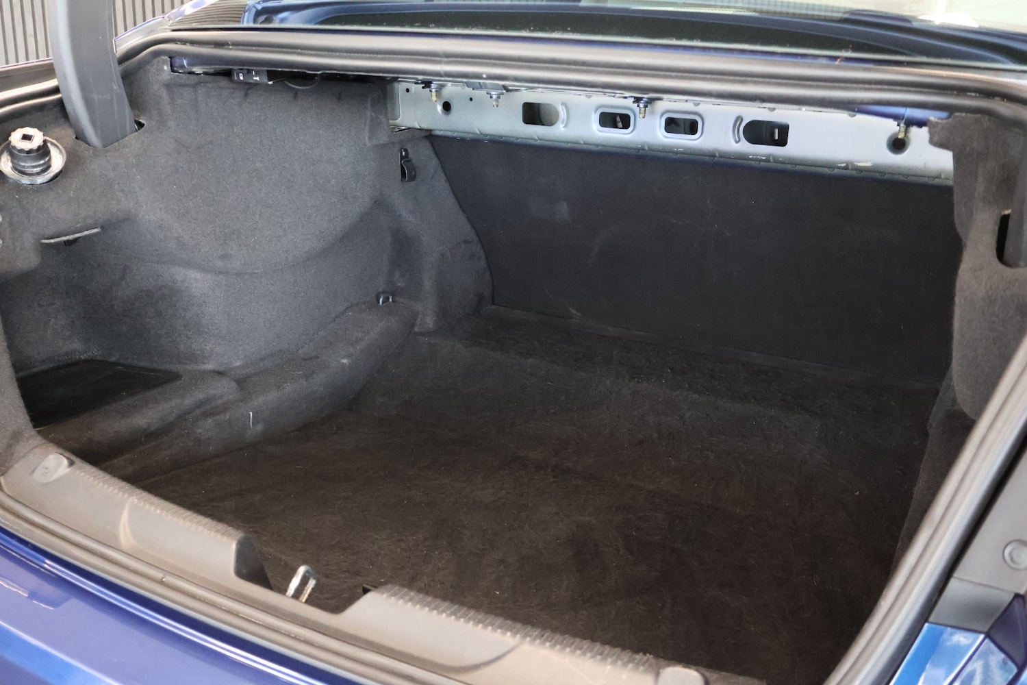 Used Jaguar XE 2015 for sale - 78219619: Photo 37