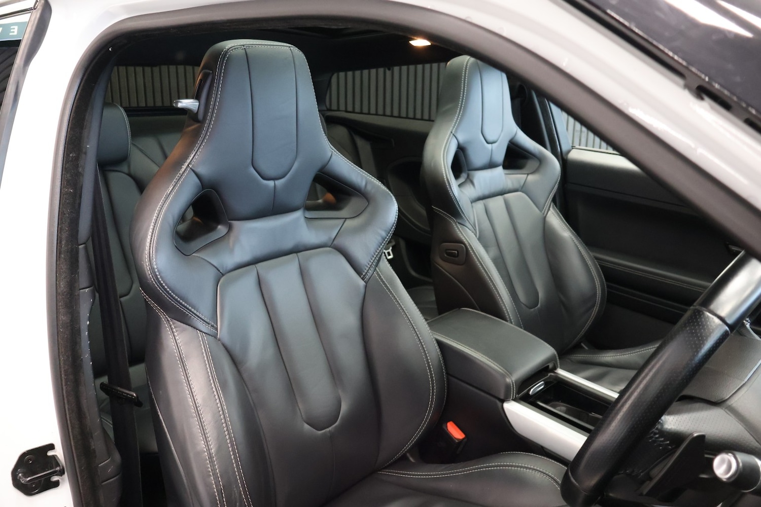 Used Land Rover Range Rover Evoque 2011 for sale - 77681792: Photo 16