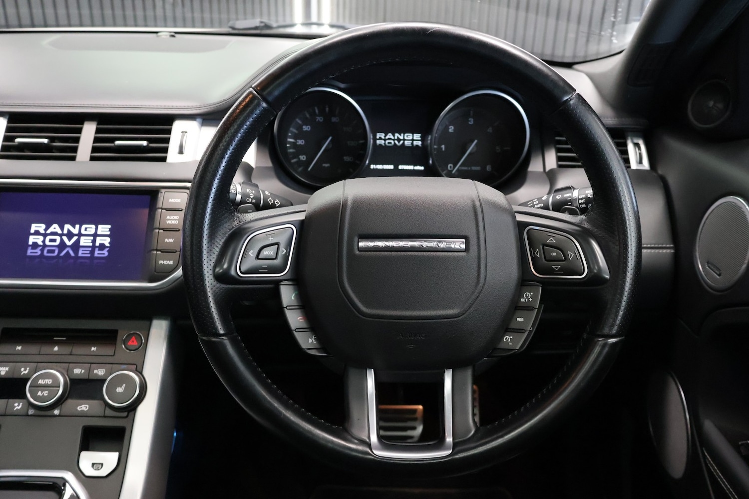 Used Land Rover Range Rover Evoque 2011 for sale - 77681792: Photo 25