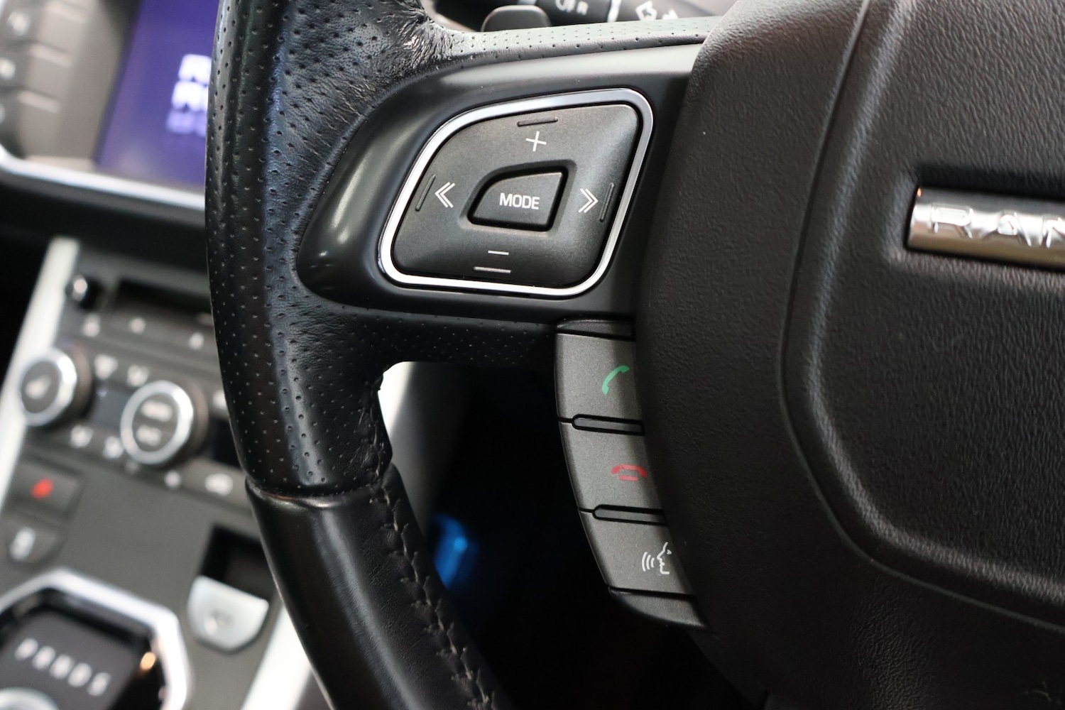 Used Land Rover Range Rover Evoque 2011 for sale - 77681792: Photo 26