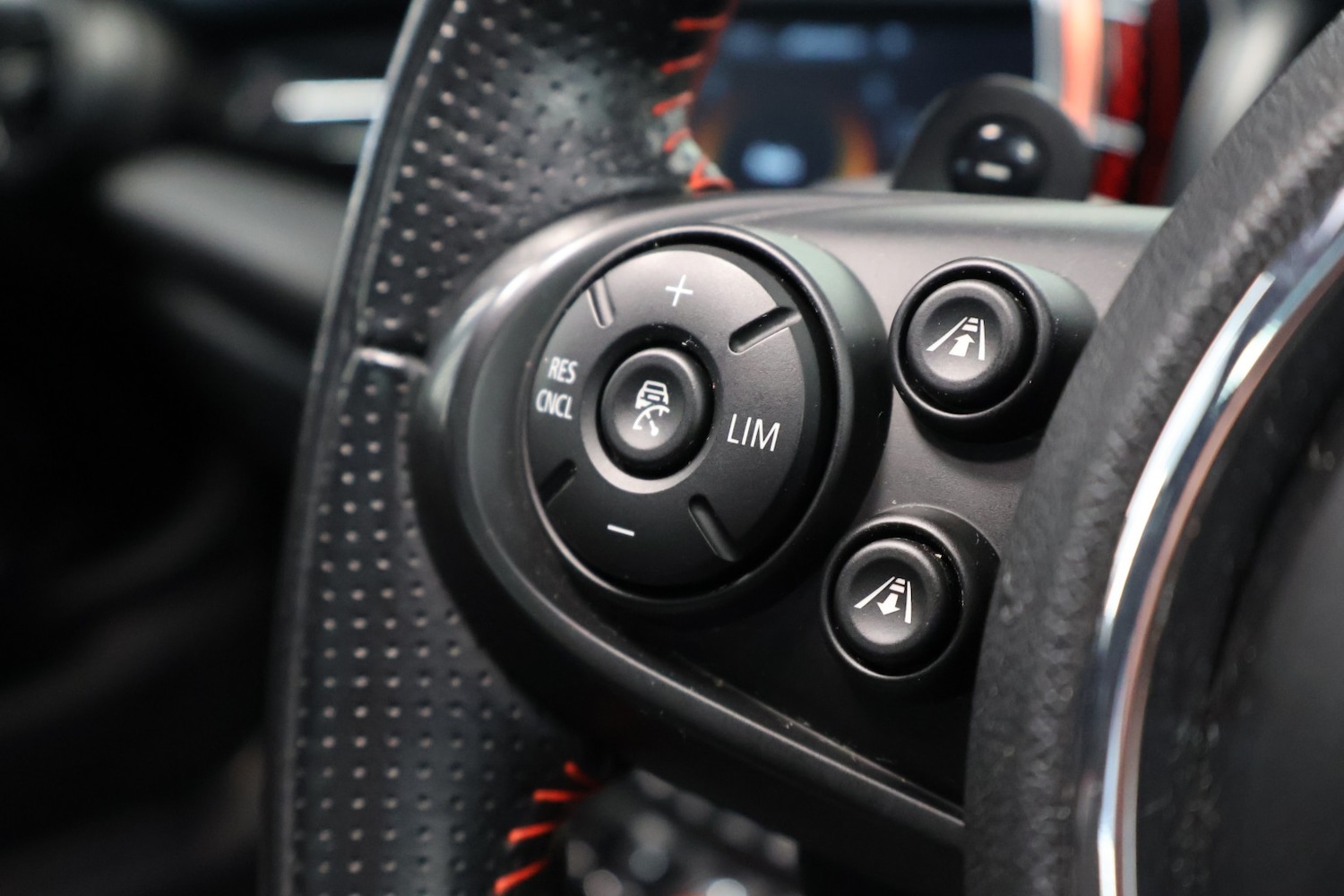 Used MINI Hatch 2017 for sale - 77931273: Photo 38