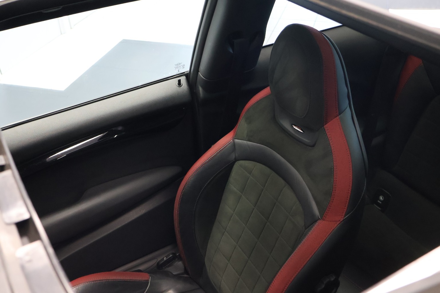 Used MINI Hatch 2017 for sale - 77931273: Photo 4