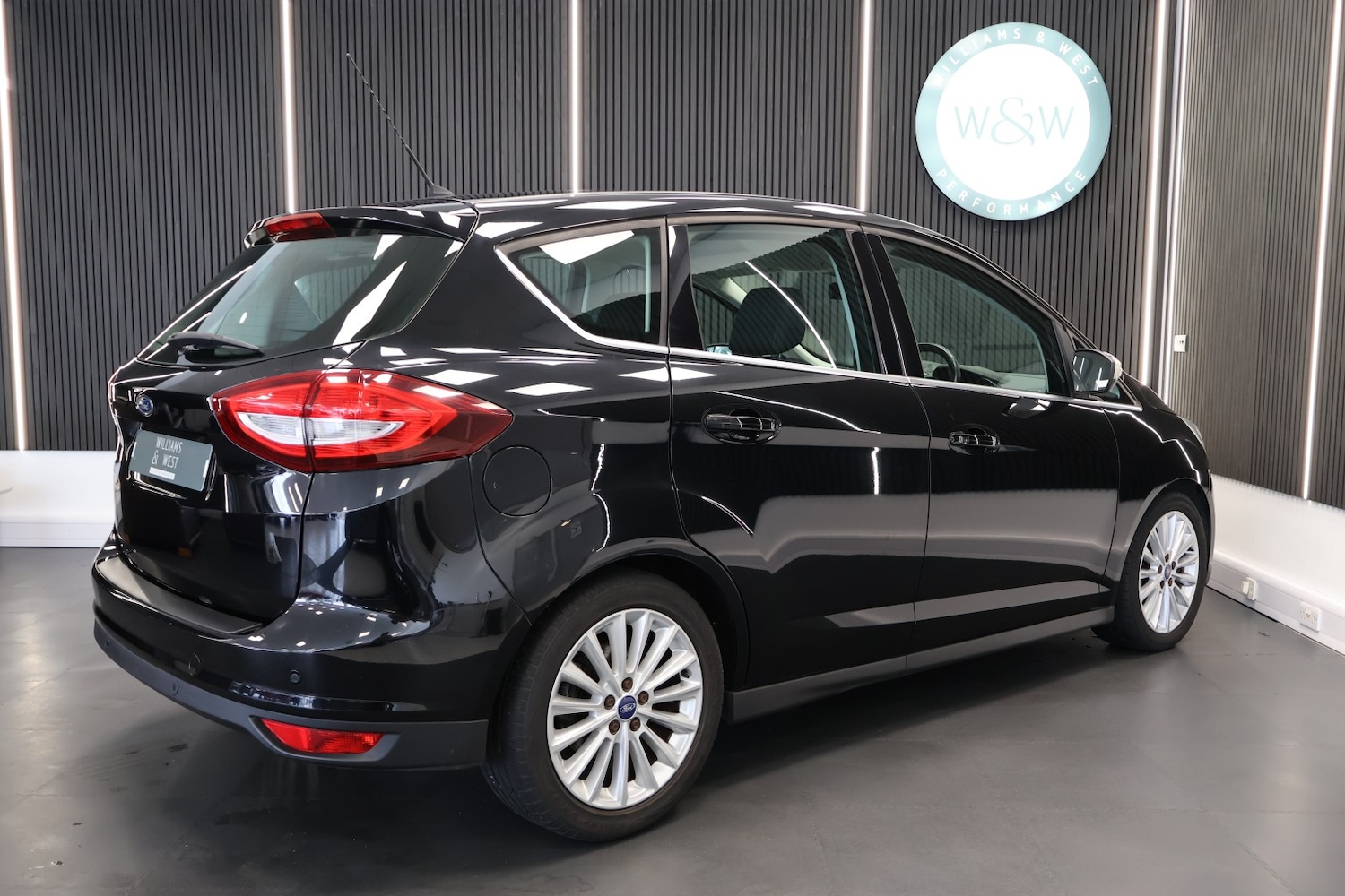 Used Ford C-Max 2016 for sale - 77636910: Photo 4