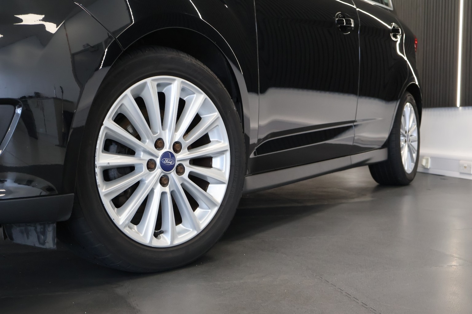 Used Ford C-Max 2016 for sale - 77636910: Photo 8