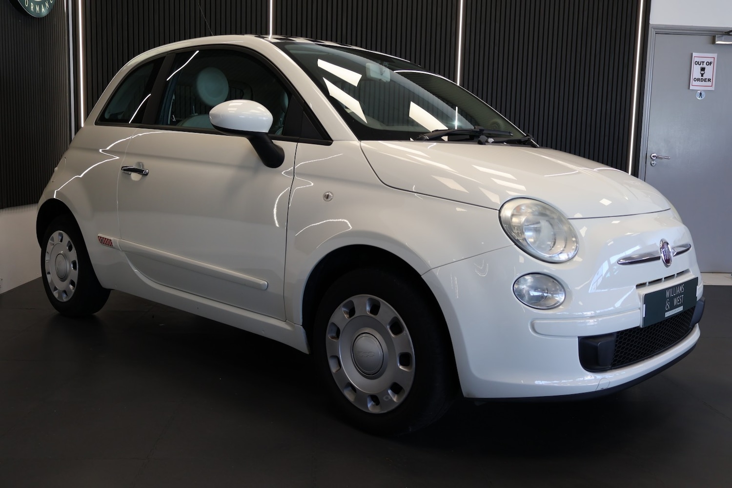 Used Fiat 500 2010 for sale - 77656409: Photo 4