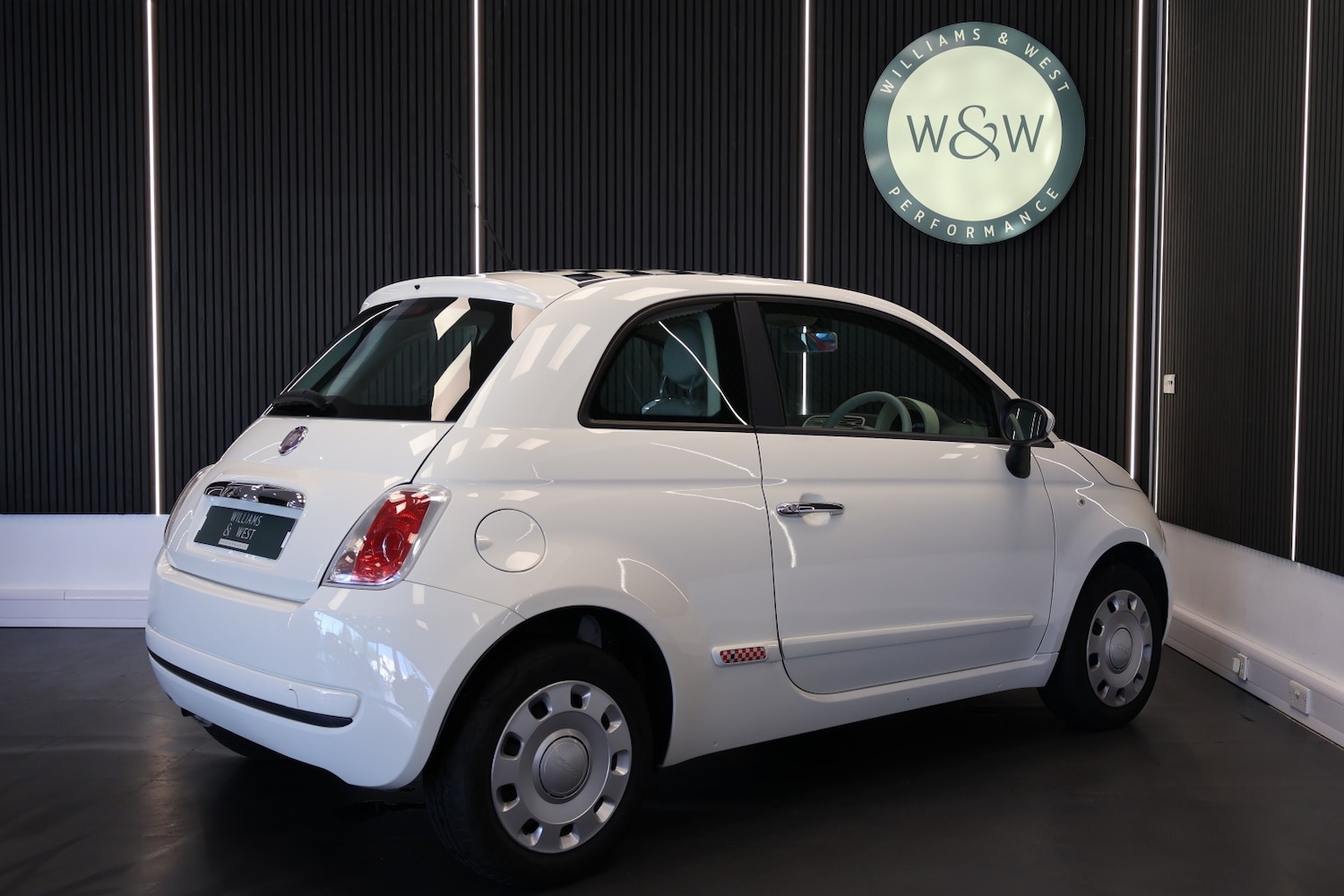 Used Fiat 500 2010 for sale - 77656409: Photo 5