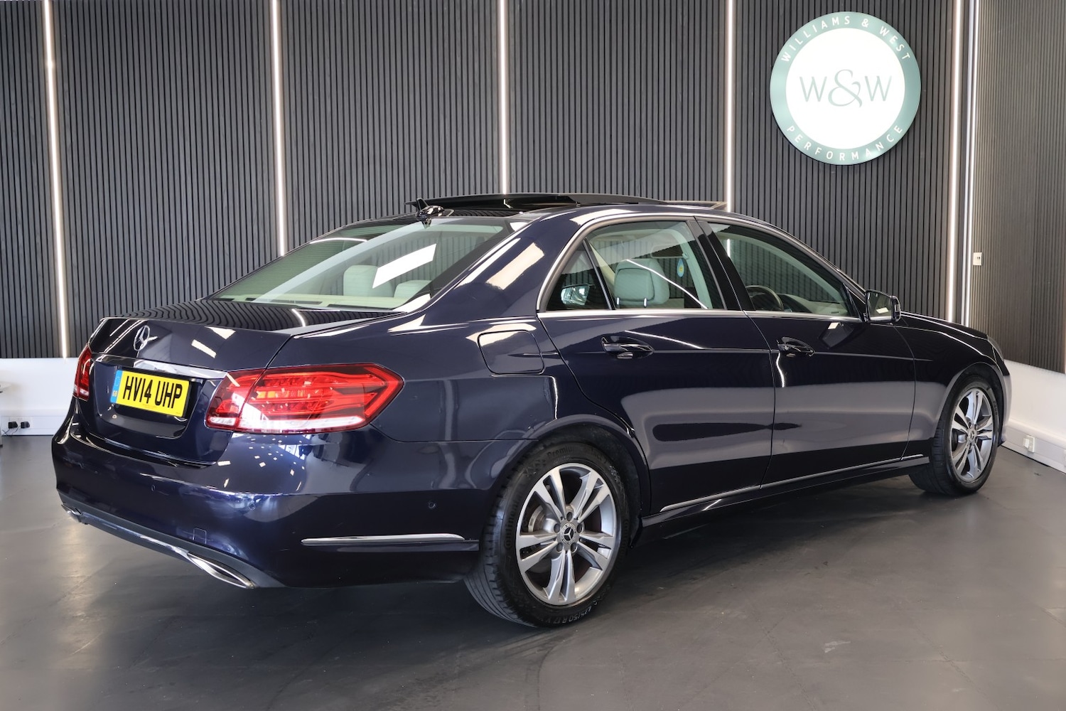 Used Mercedes-Benz E Class 2014 for sale - 78070594: Photo 16