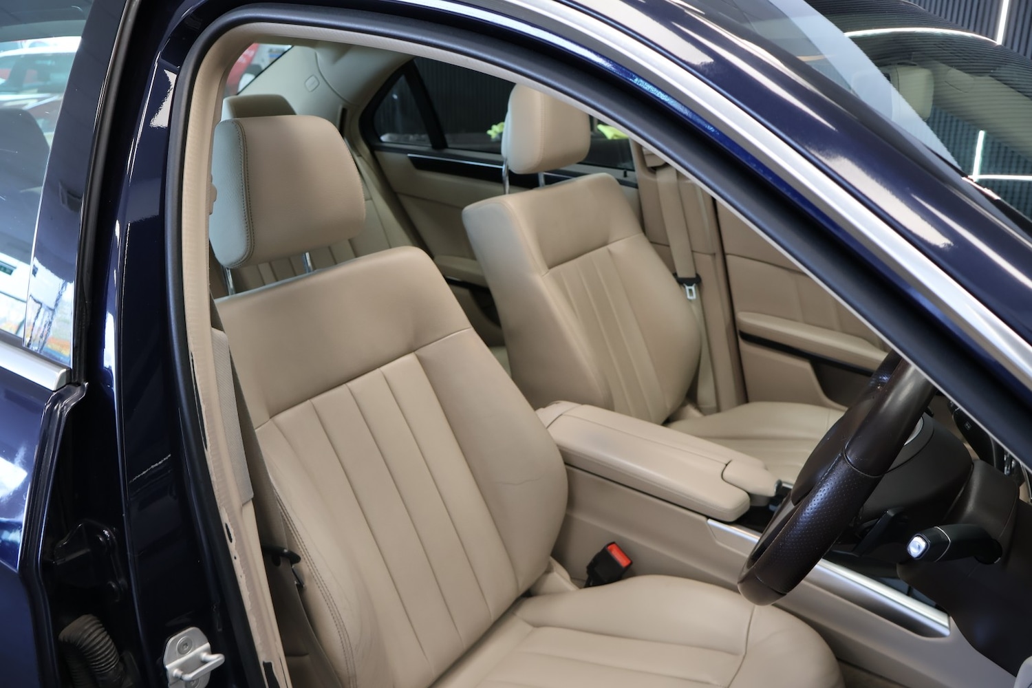 Used Mercedes-Benz E Class 2014 for sale - 78070594: Photo 31