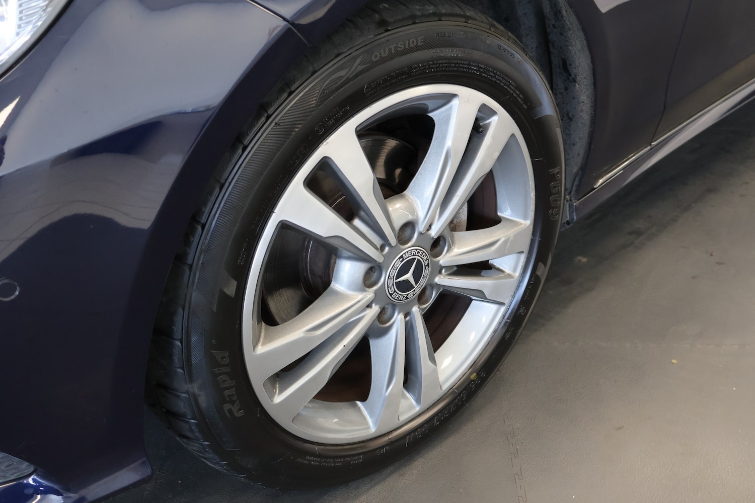 Used Mercedes-Benz E Class 2014 for sale - 78070594: Photo 4