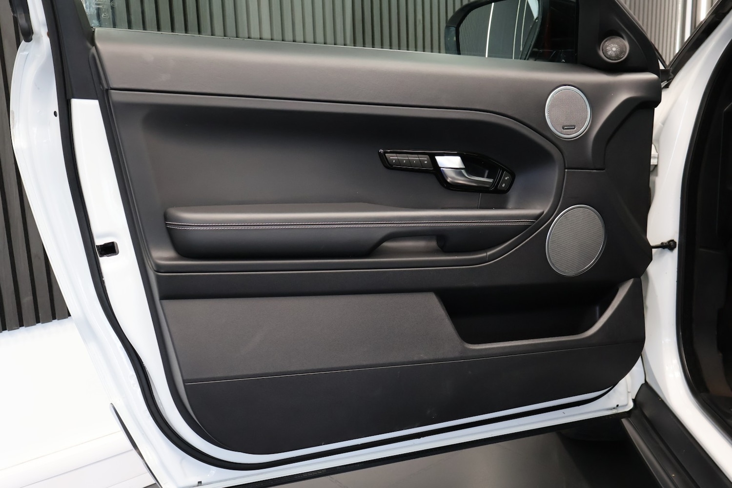 Used Land Rover Range Rover Evoque 2011 for sale - 77632484: Photo 13